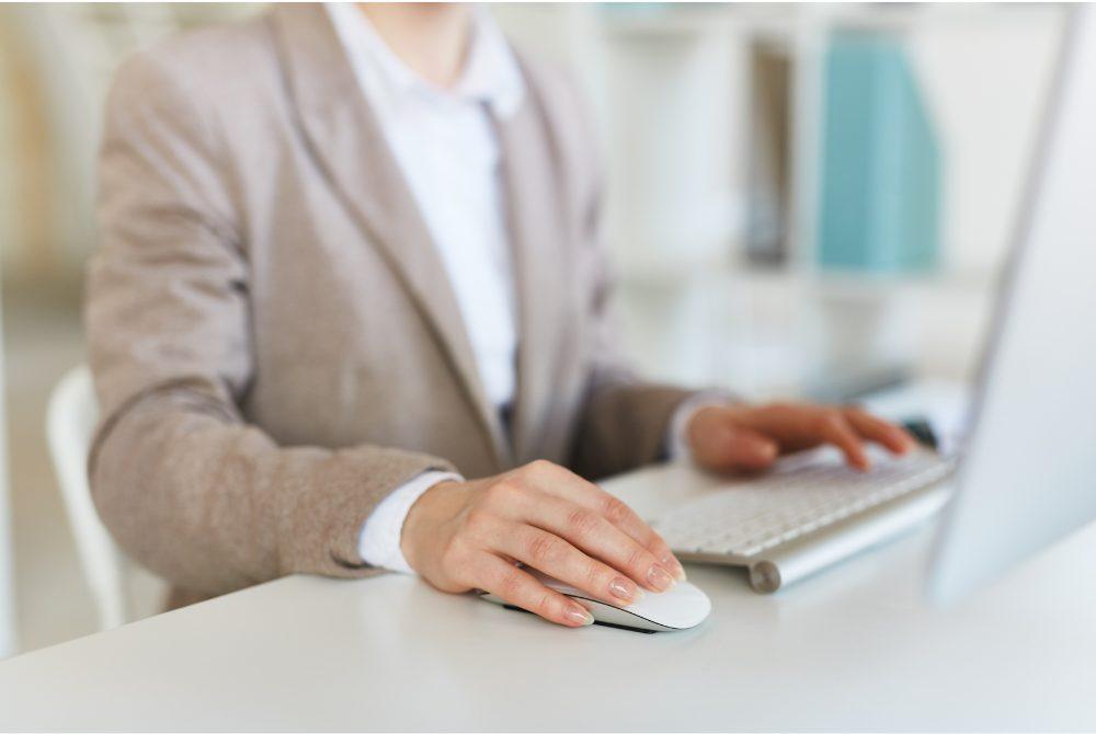 ERPとAIの融合で業務効率化を実現できる?活用メリットや事例も解説